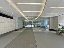 オフィスビル出入口