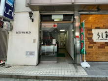 オフィスビル出入口