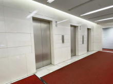 エレベーター(4基)