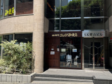 1階の飲食店　コメダ