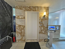 エレベーター(1基)