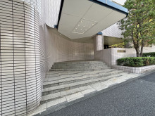 オフィスビル出入口