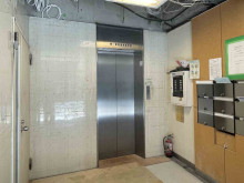 エレベーター(1基)