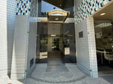 オフィスビル出入口