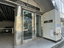 オフィスビル出入口(