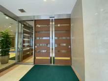 オフィスビル出入口