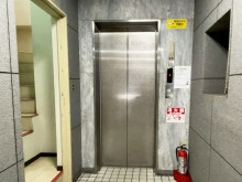 エレベーター(1基)