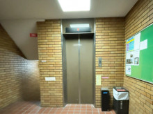 エレベーター(1基)