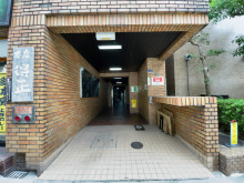 オフィスビル出入口