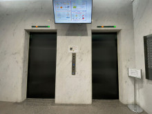 エレベーター(2基)