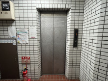 エレベーター(1基)