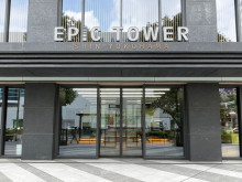 オフィスビル出入口