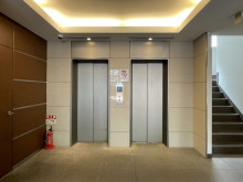 エレベーター(2基)