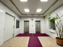 エレベーター(2基)