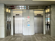 エレベーター(2基)