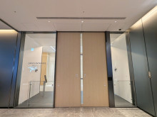 オフィス区画出入口