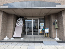 オフィスビル出入口