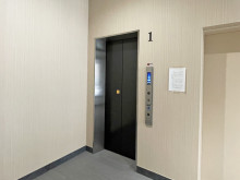 エレベーター(1基)