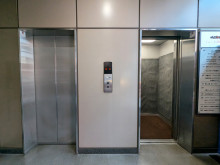 エレベーター(2基)