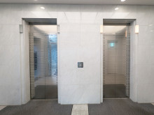 エレベーター(2基)