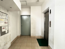 エレベーター(1基)