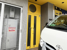 オフィスビル出入口