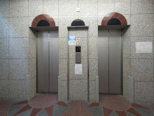 エレベーター(2基)