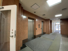 エレベーター(2基)