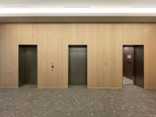 エレベーター(3基)