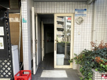 オフィスビル出入口