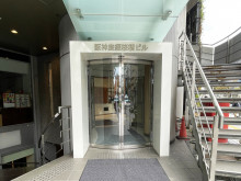 オフィスビル出入口