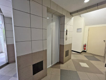 エレベーター(1基)