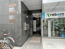 オフィスビル出入口