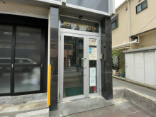 オフィスビル出入口