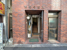 オフィスビル出入口