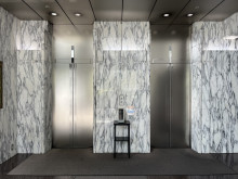 エレベーター(2基)