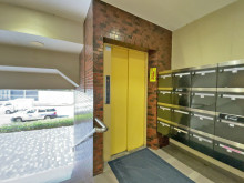 エレベーター(1基)