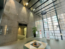 エントランスホール