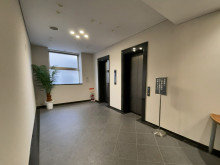 エレベーター(2基)