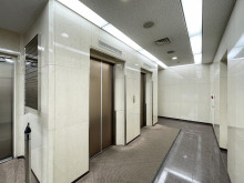 エレベーター(2基)