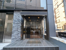 オフィスビル出入口