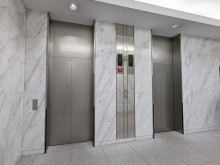 エレベーター(2基)