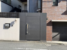 オフィスビル出入口