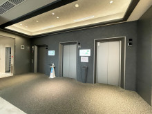 エレベーター(3基)