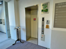 エレベーター(1基)