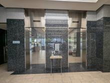 エレベーター(2基)