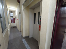 エレベーター(1基)