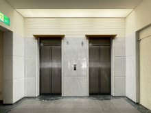 エレベーター(2基)