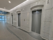 エレベーター(4基)