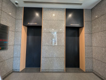エレベーター(2基)
